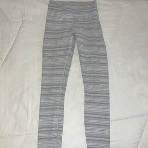 Lululemon Wunder Under ⅞ Tights Size 4